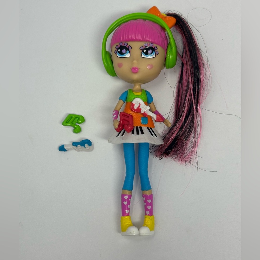JADA Cutie Pops Petites DIXIE MUSIC Doll and Accessories D4